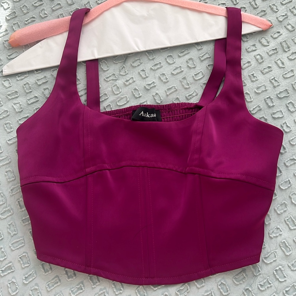 Adorable fuschia crop top